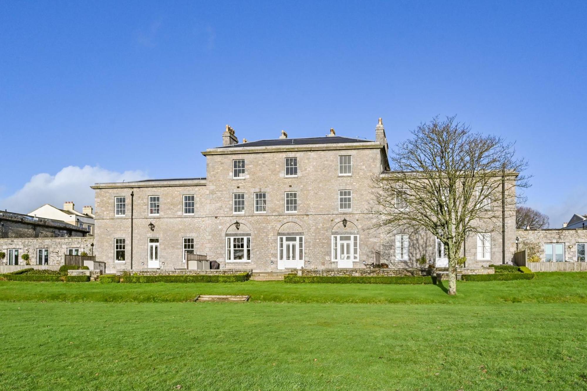 9 Admiralty House Stunning Luxury Apartment With Free Parking Plymouth Exterior foto